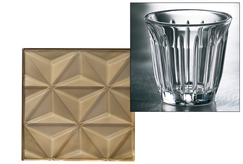 Motif pyramide sur Carreau en verre Facet et aillette de la tasse expresso Zinc design Fabrice Gibilaro