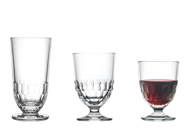 2 Verres à pied et long drink Artois